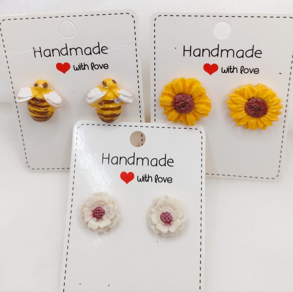 Set of three pairs of porcelain earrings, 0.5 inch sunflower earrings, 0.4 inch - Picture 5 of 7